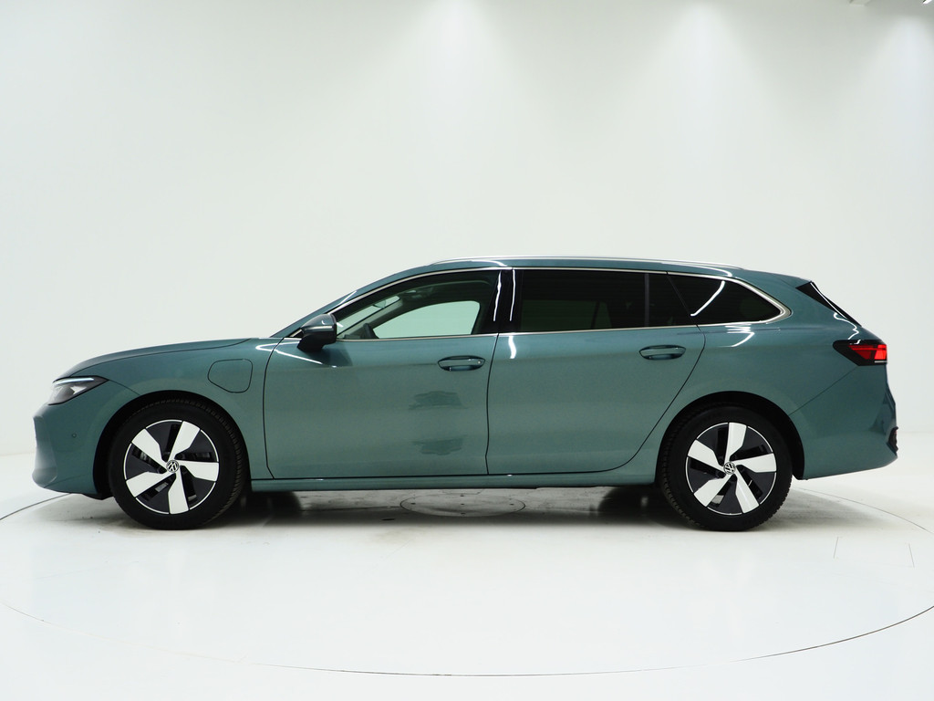 Volkswagen Passat Variant 1.5 eHybrid 204PK 1