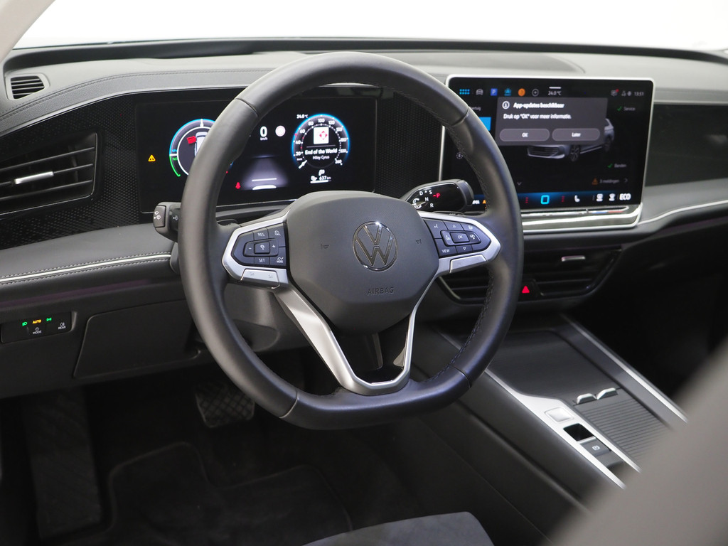 Volkswagen Passat Variant 1.5 eHybrid 204PK 16