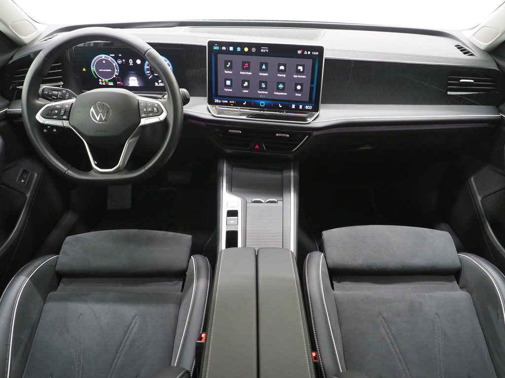 Volkswagen Passat Variant 1.5 eHybrid 204PK 4