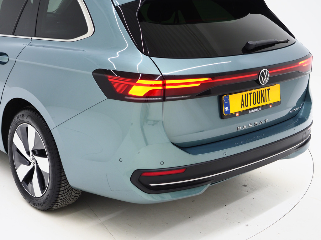 Volkswagen Passat Variant 1.5 eHybrid 204PK 56