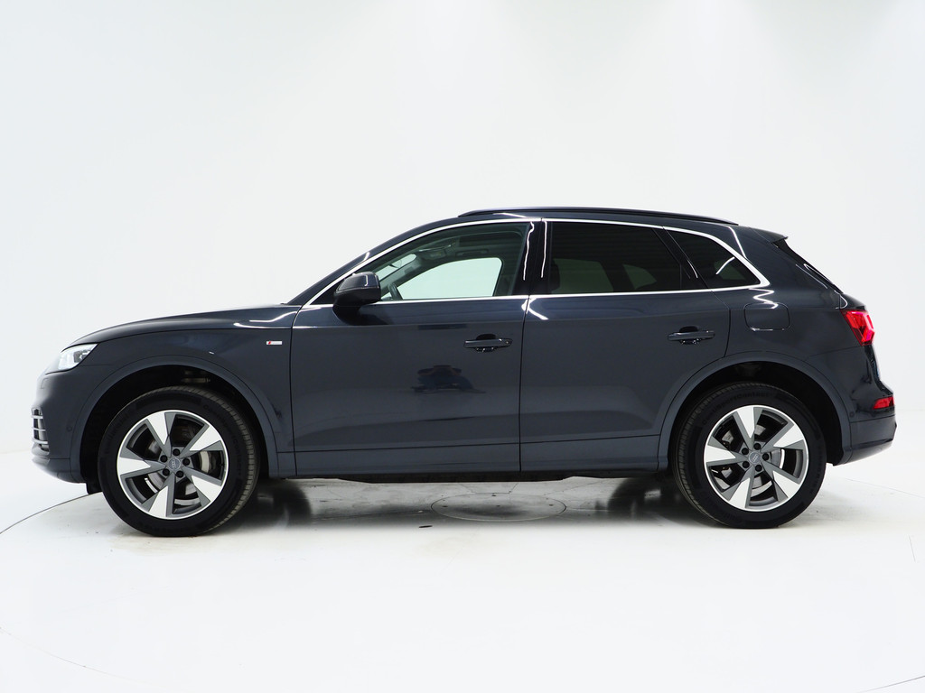 Audi Q5 50 TFSI e quattro S-Line 1