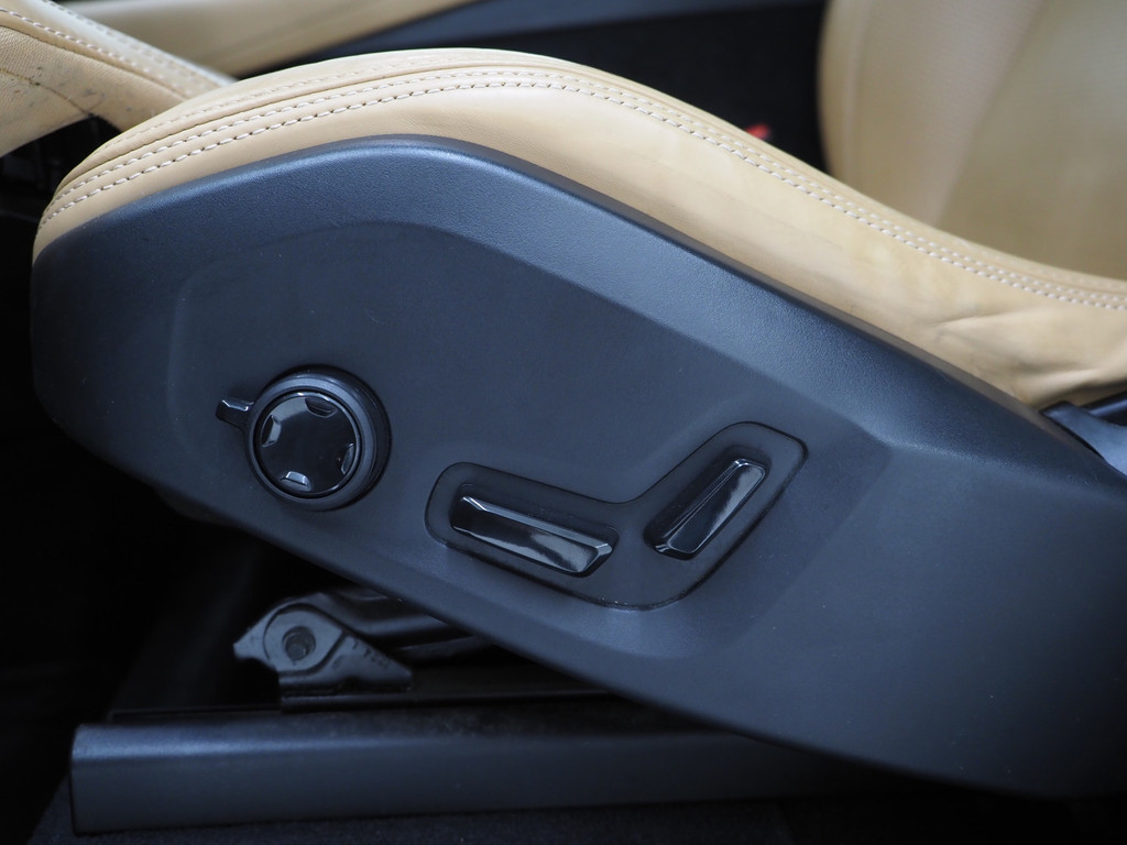 Volvo XC90 2.0 T8 Recharge AWD Ultimate 7P Long Range 21