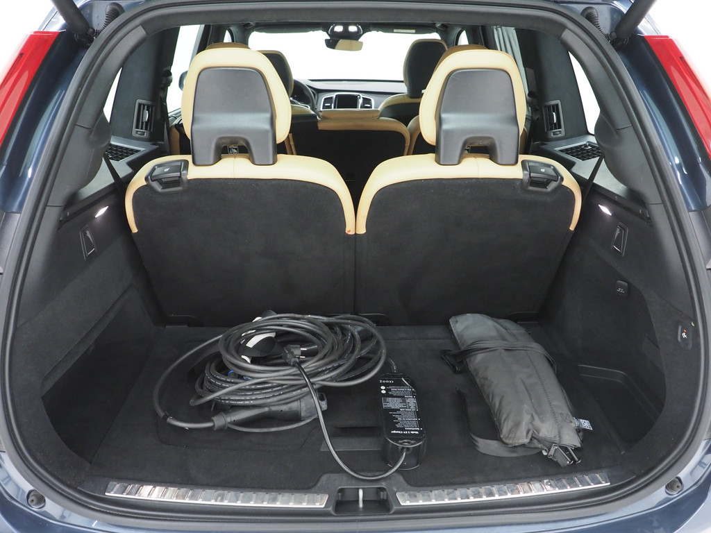 Volvo XC90 2.0 T8 Recharge AWD Ultimate 7P Long Range 44