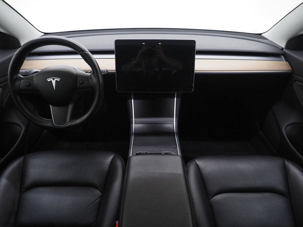 Tesla Model 3 Long Range AWD 75 kWh 351PK 46