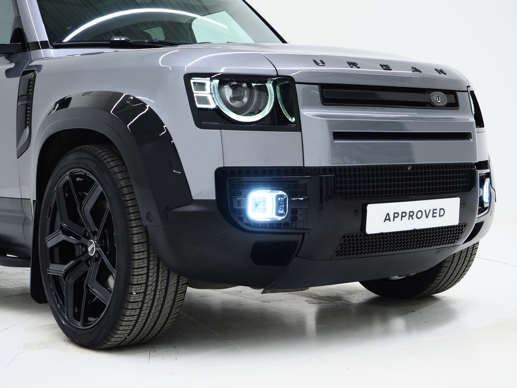 Land Rover Defender 110 2.0 P400e 110 Urban WideTrack Look 11