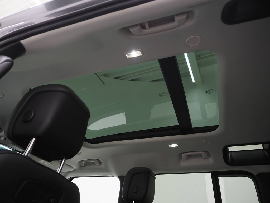 Land Rover Defender 110 2.0 P400e 110 Urban WideTrack Look 92