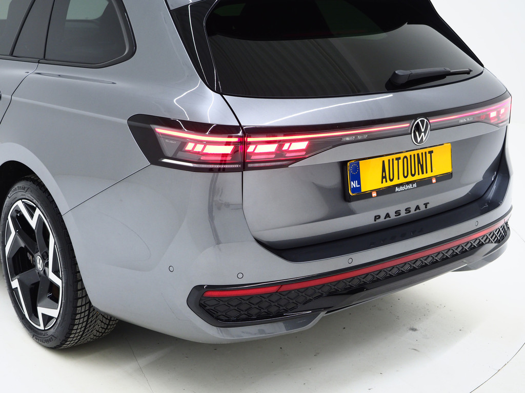 Volkswagen Passat Variant 1.5 eHybrid R-Line 13