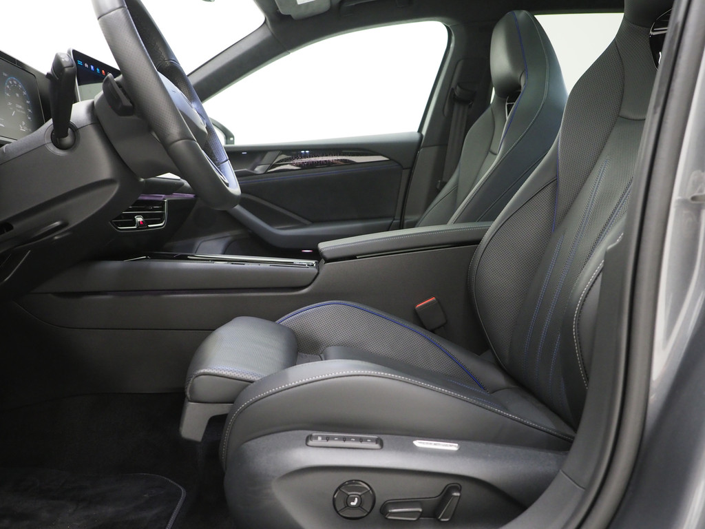Volkswagen Passat Variant 1.5 eHybrid R-Line 66