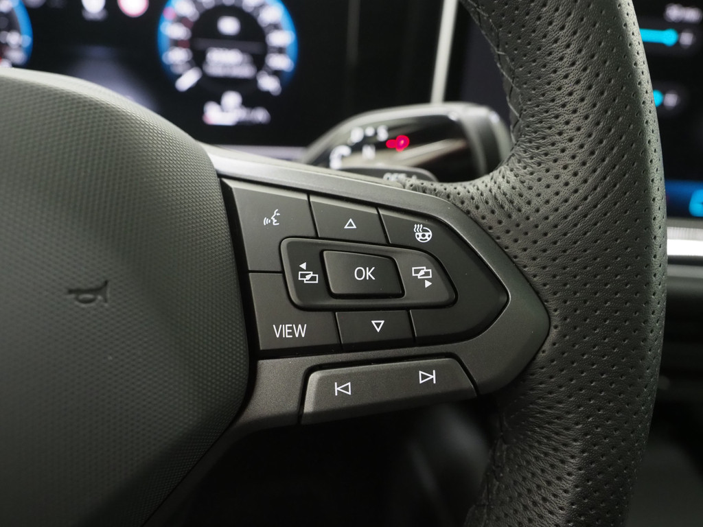 Volkswagen Passat Variant 1.5 eHybrid R-Line 76