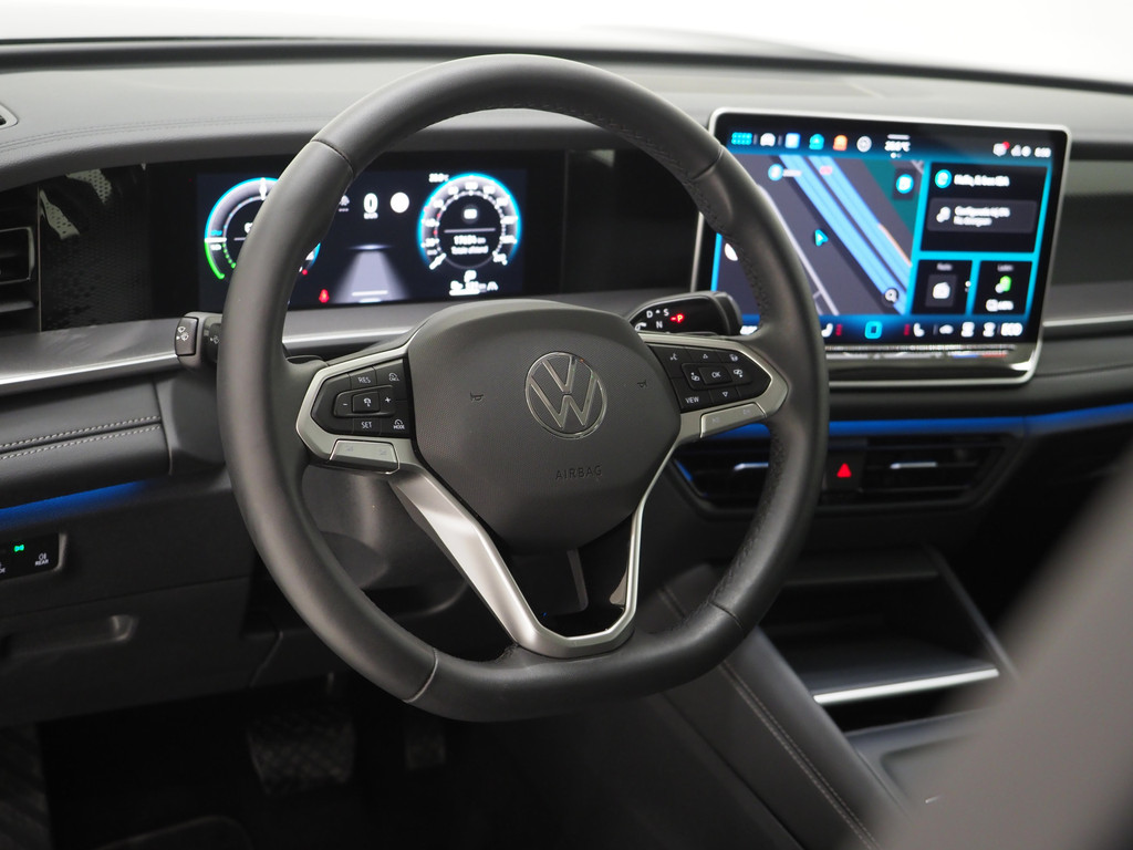 Volkswagen Tayron 1.5 eHybrid 16