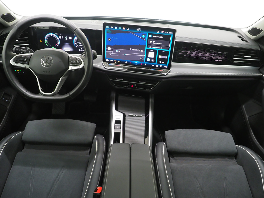 Volkswagen Passat Variant 1.5 eHybrid Elegance 4