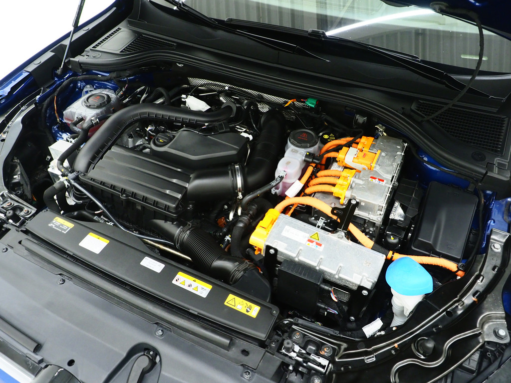 Volkswagen Passat Variant 1.5 eHybrid Elegance 6