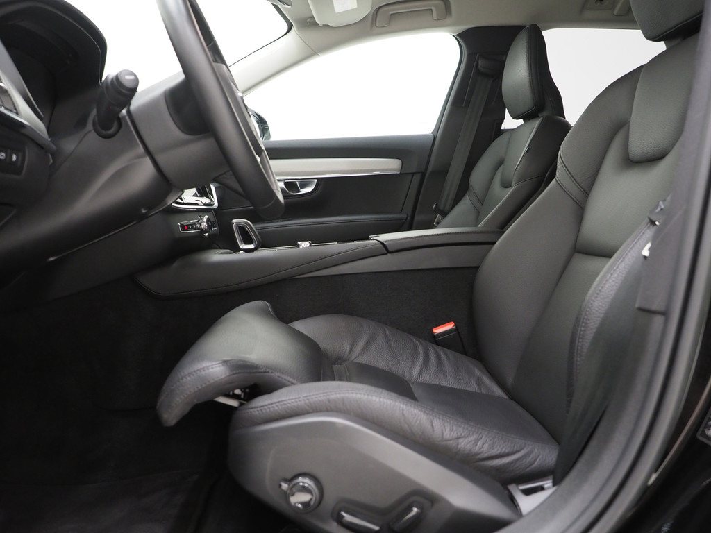 Volvo V90 2.0 T6 Plug-in hybrid AWD Long Range 17