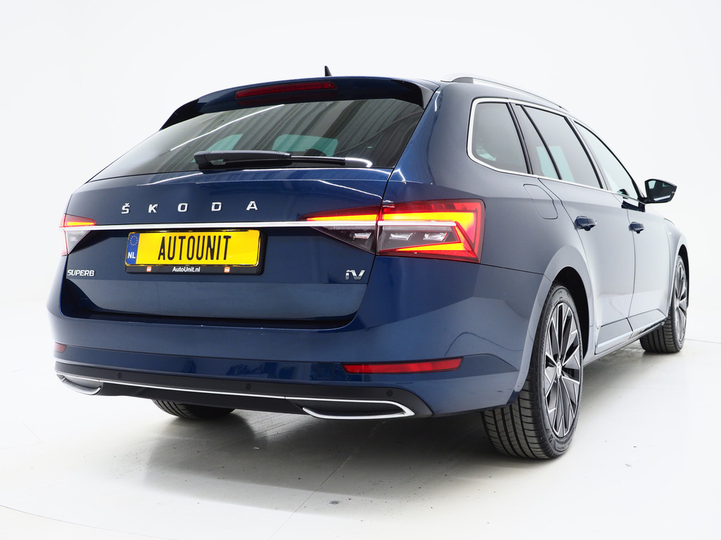 Škoda Superb Combi 1.4 TSI iV Laurin & Klement 8