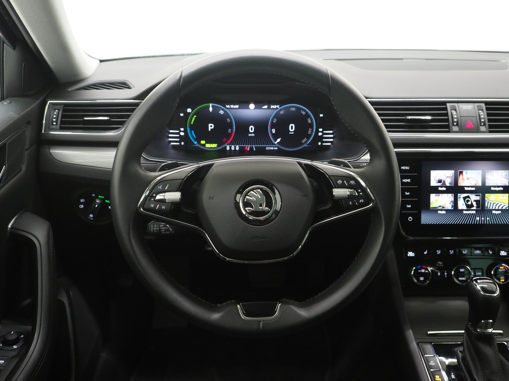Škoda Superb Combi 1.4 TSI iV 218PK 35