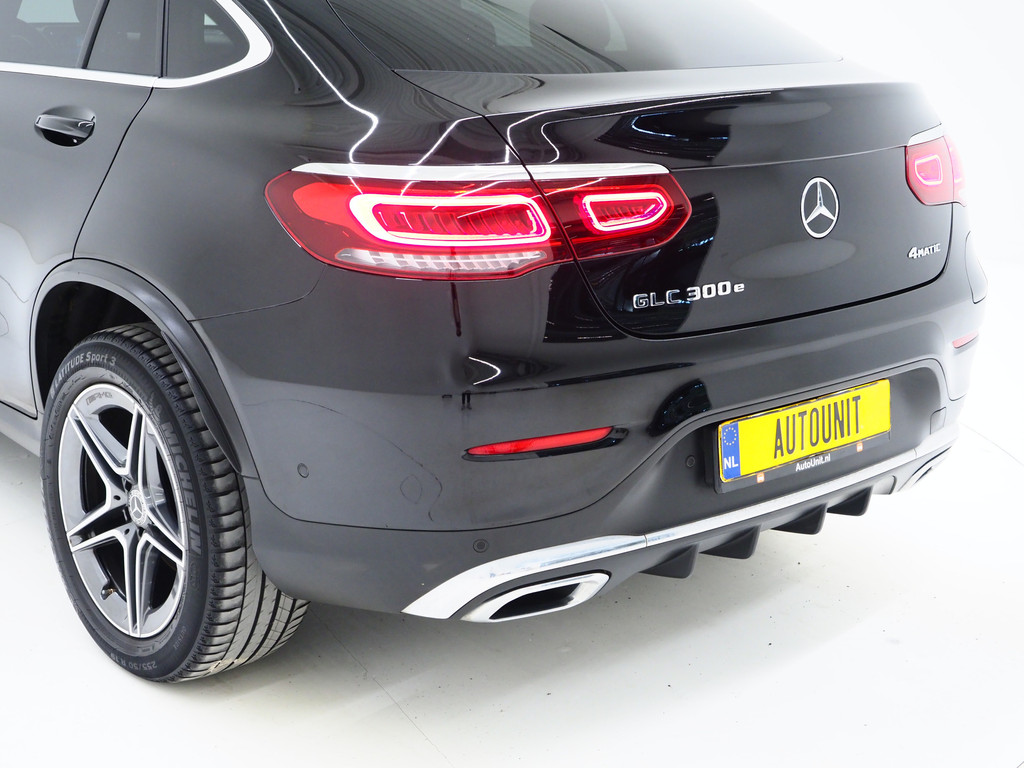 Mercedes-Benz GLC Coupé 300e 4MATIC AMG 49