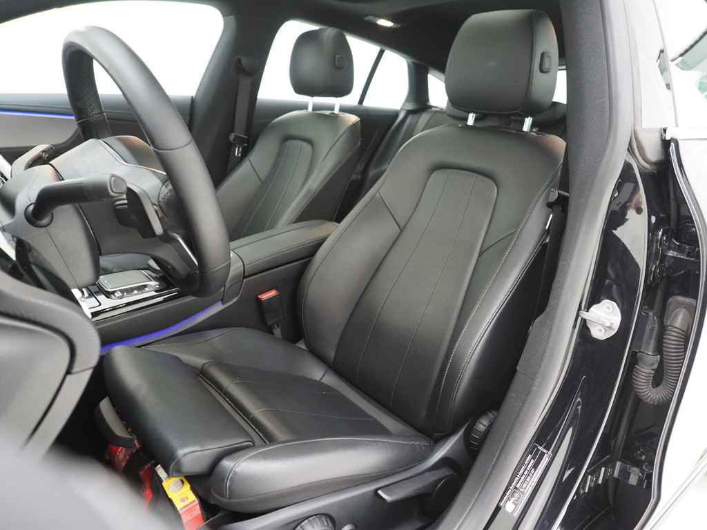 Mercedes-Benz CLA-Klasse Shooting Brake 250 e Premium 13