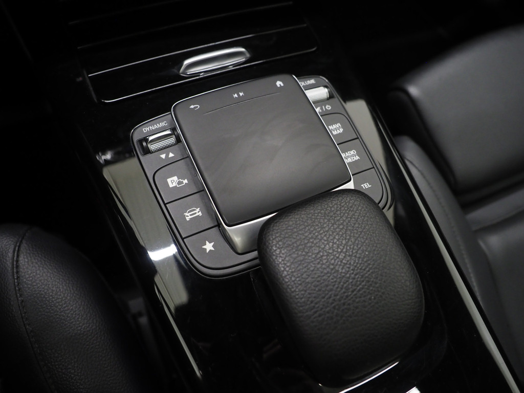Mercedes-Benz CLA-Klasse Shooting Brake 250 e Premium 66