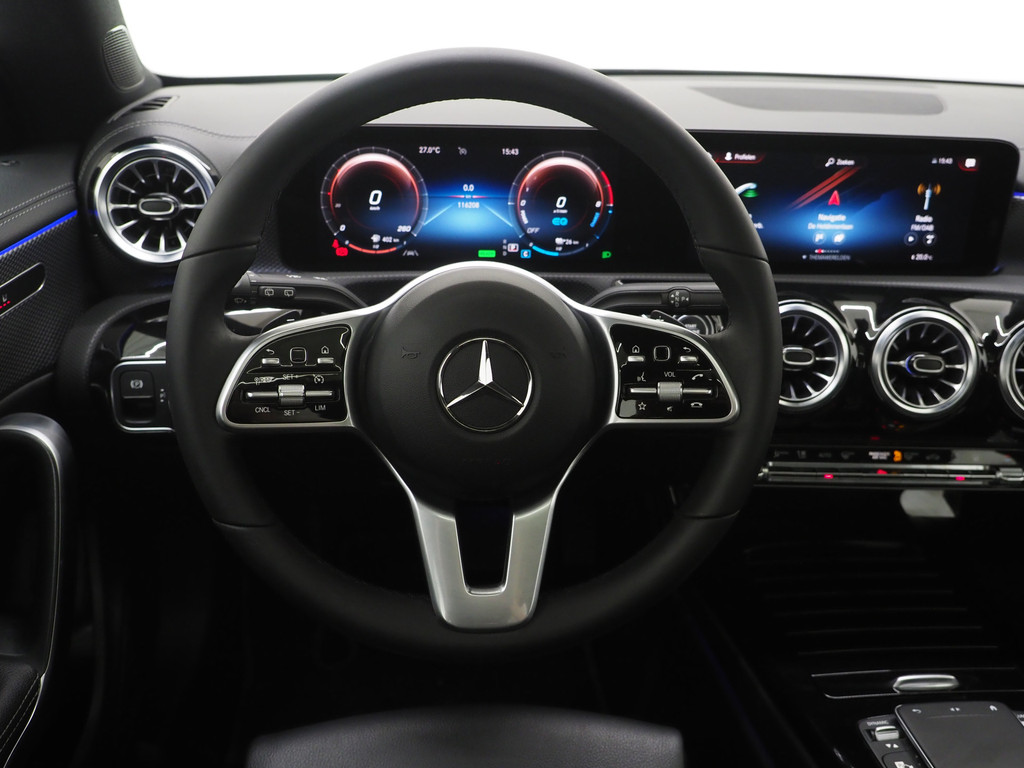 Mercedes-Benz CLA-Klasse Shooting Brake 250 e Premium 69