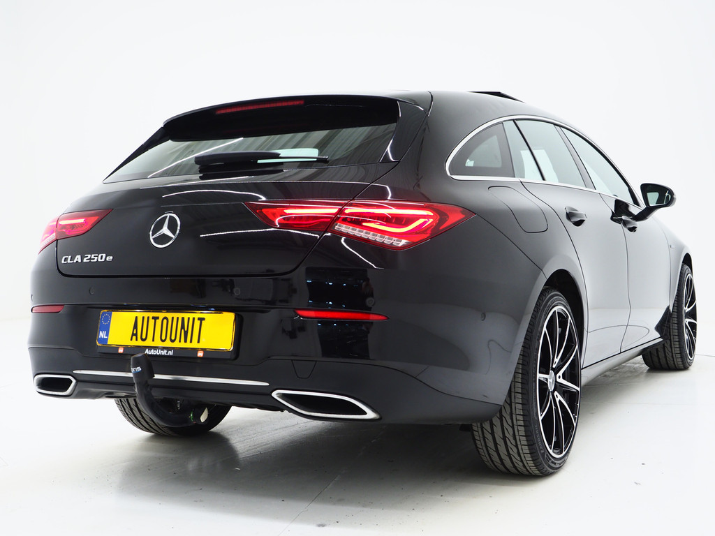 Mercedes-Benz CLA-Klasse Shooting Brake 250 e Premium 8