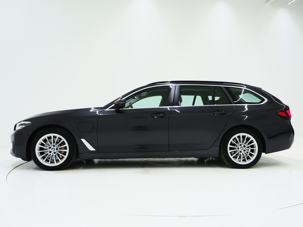 BMW 5 Serie Touring 530e 40
