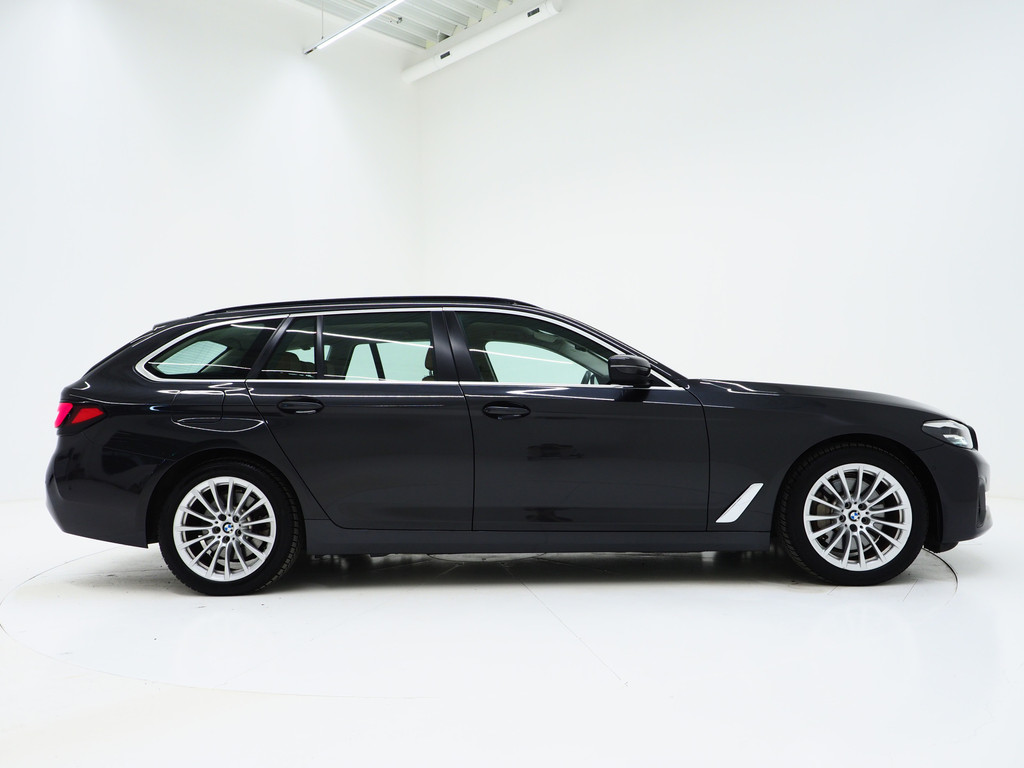 BMW 5 Serie Touring 530e 9