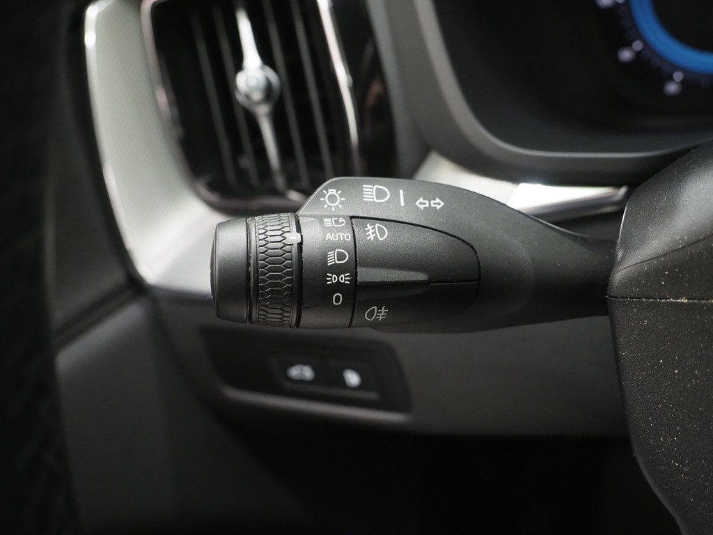 Volvo XC60 2.0 T6 Plug-in hybrid AWD Plus Black Edition 22