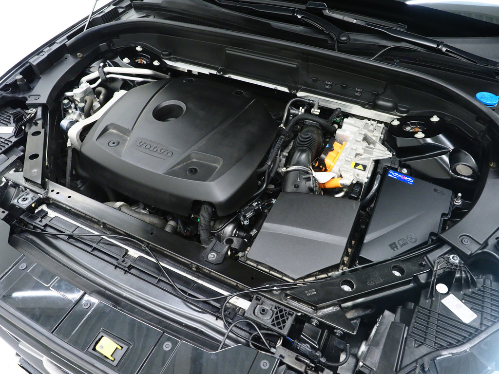 Volvo XC60 2.0 T6 Plug-in hybrid AWD Plus Black Edition 48