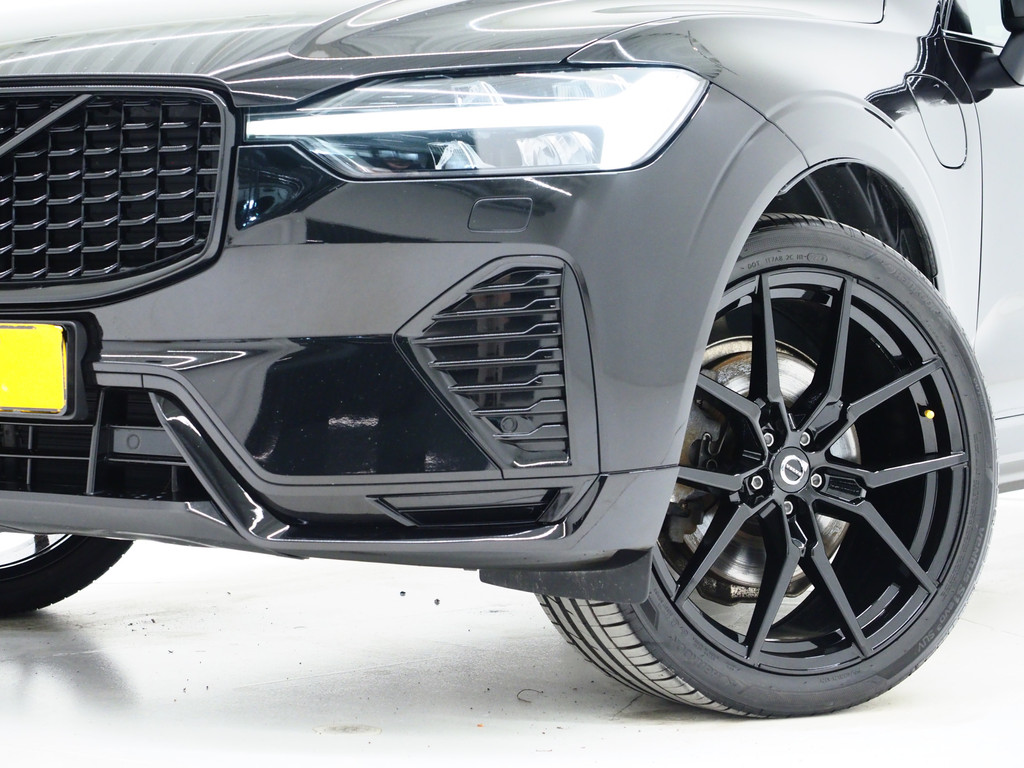 Volvo XC60 2.0 T6 Plug-in hybrid AWD Plus Black Edition 5