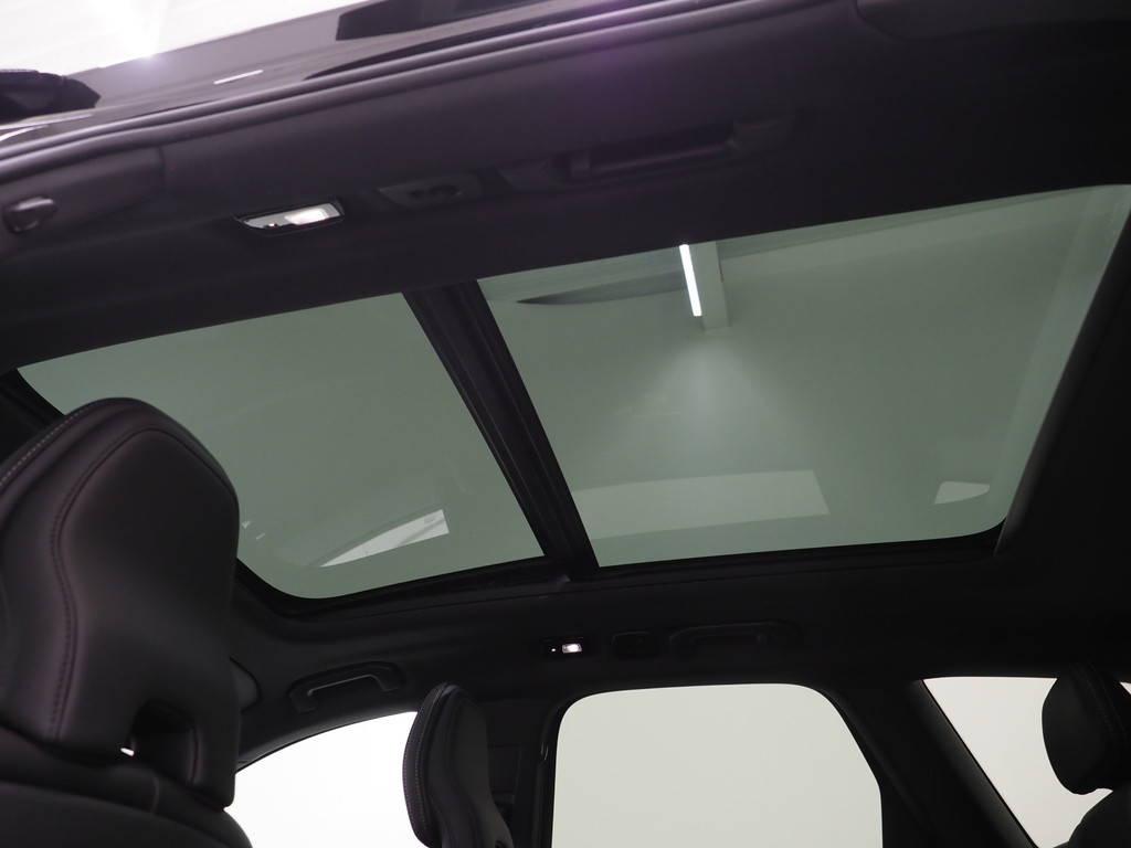 Volvo XC60 2.0 T6 Plug-in hybrid AWD Plus Black Edition 82