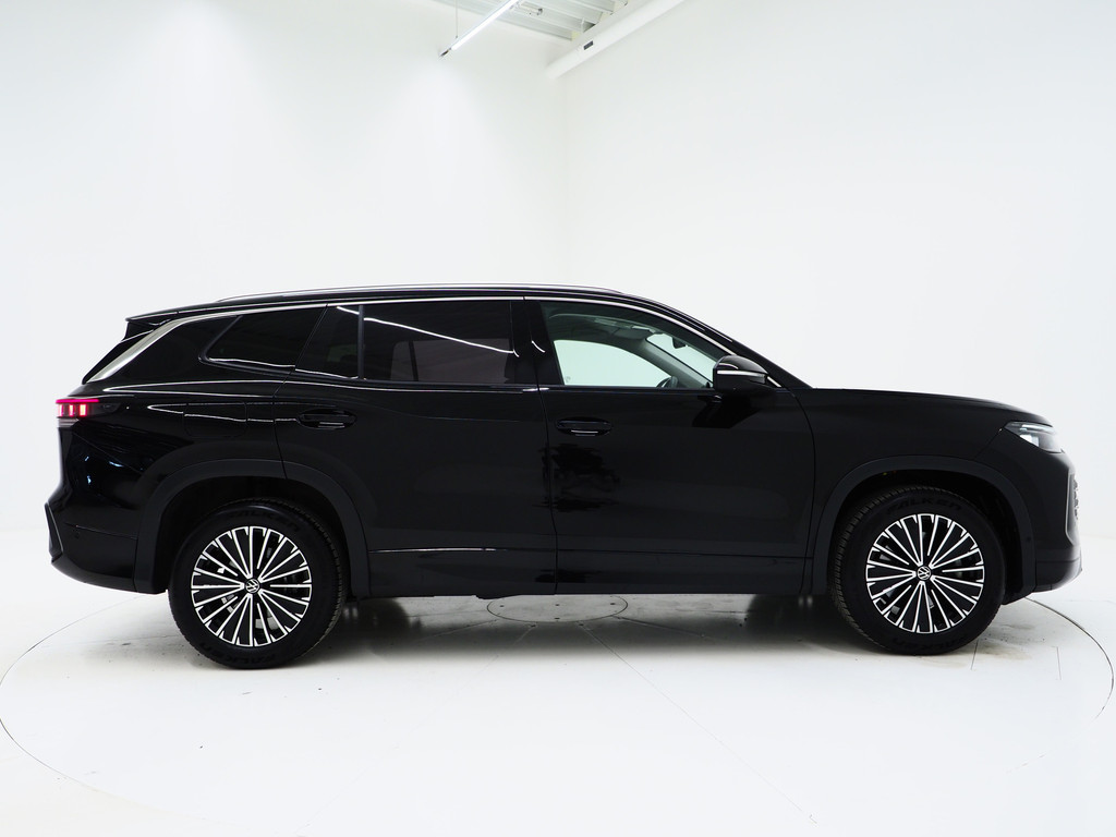 Volkswagen Tayron 1.5 eHybrid Elegance 9