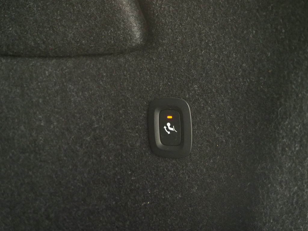 Volvo XC40 1.5 T5 Plug-in hybrid Ultimate Dark 43