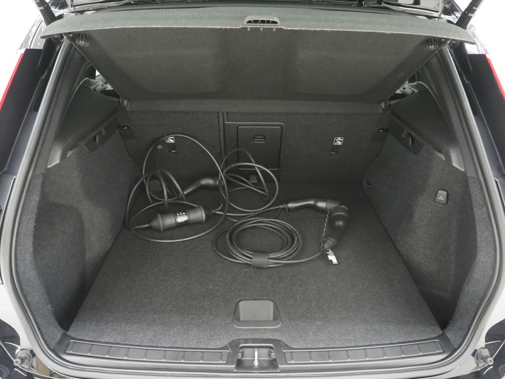 Volvo XC40 1.5 T5 Plug-in hybrid Ultimate Dark 86