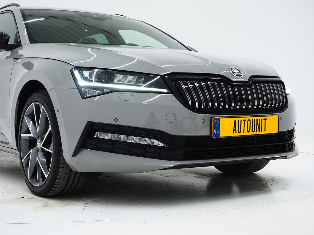 Škoda Superb Combi 1.4 TSI iV Sportline 11