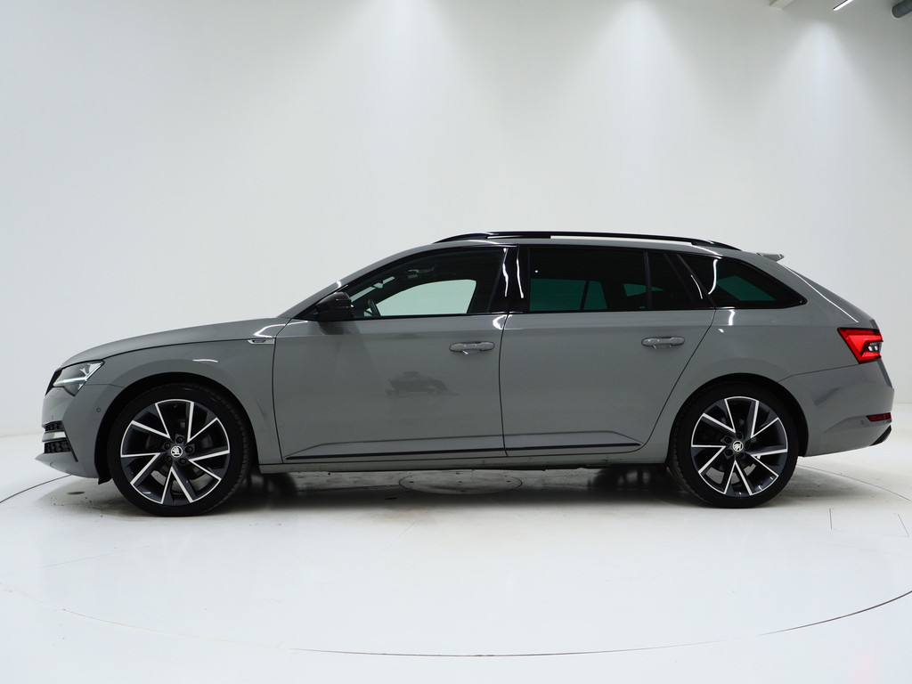 Škoda Superb Combi 1.4 TSI iV Sportline 48