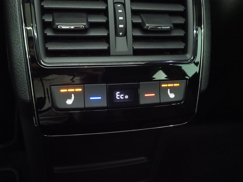 Škoda Superb Combi 1.4 TSI iV Sportline 86