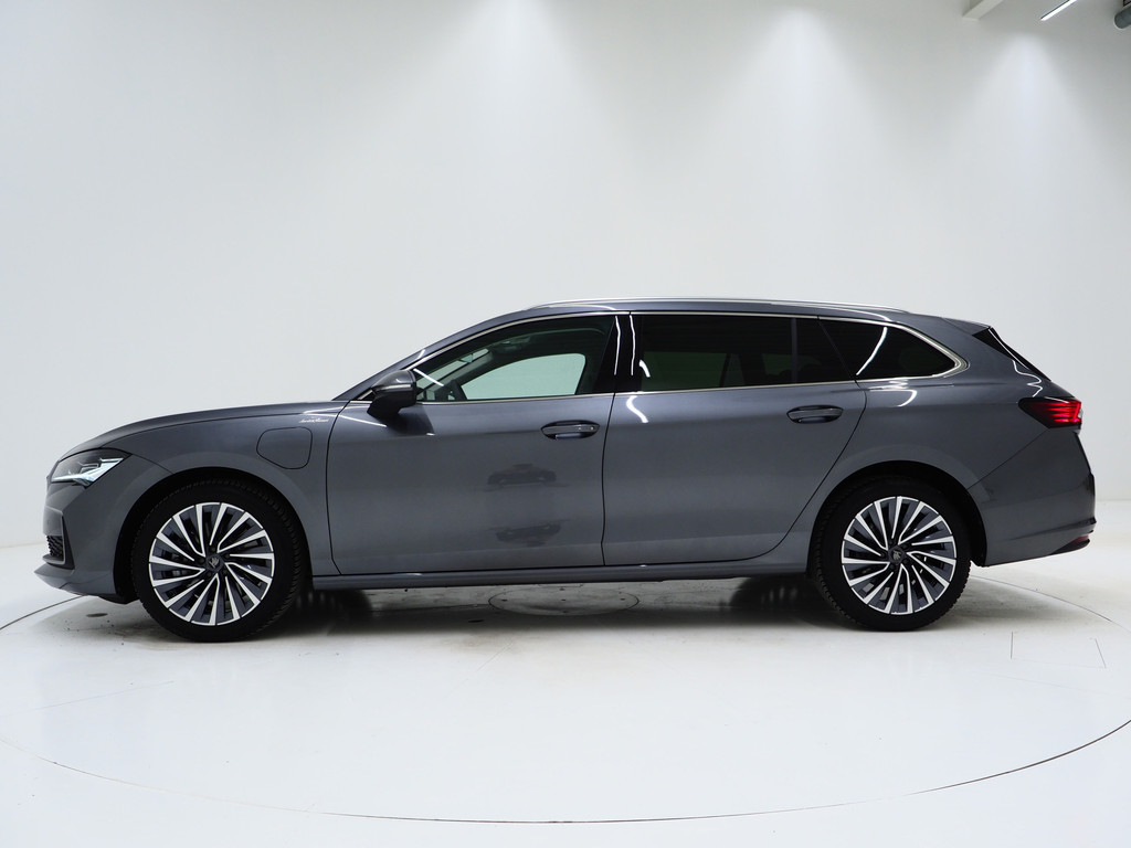 Škoda Superb Combi 1.5 TSI PHEV Laurin & Klement 1