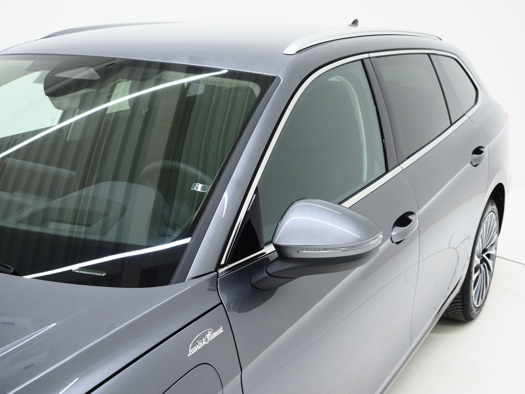 Škoda Superb Combi 1.5 TSI PHEV Laurin & Klement 12