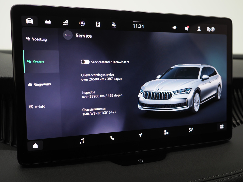 Škoda Superb Combi 1.5 TSI PHEV Laurin & Klement 38