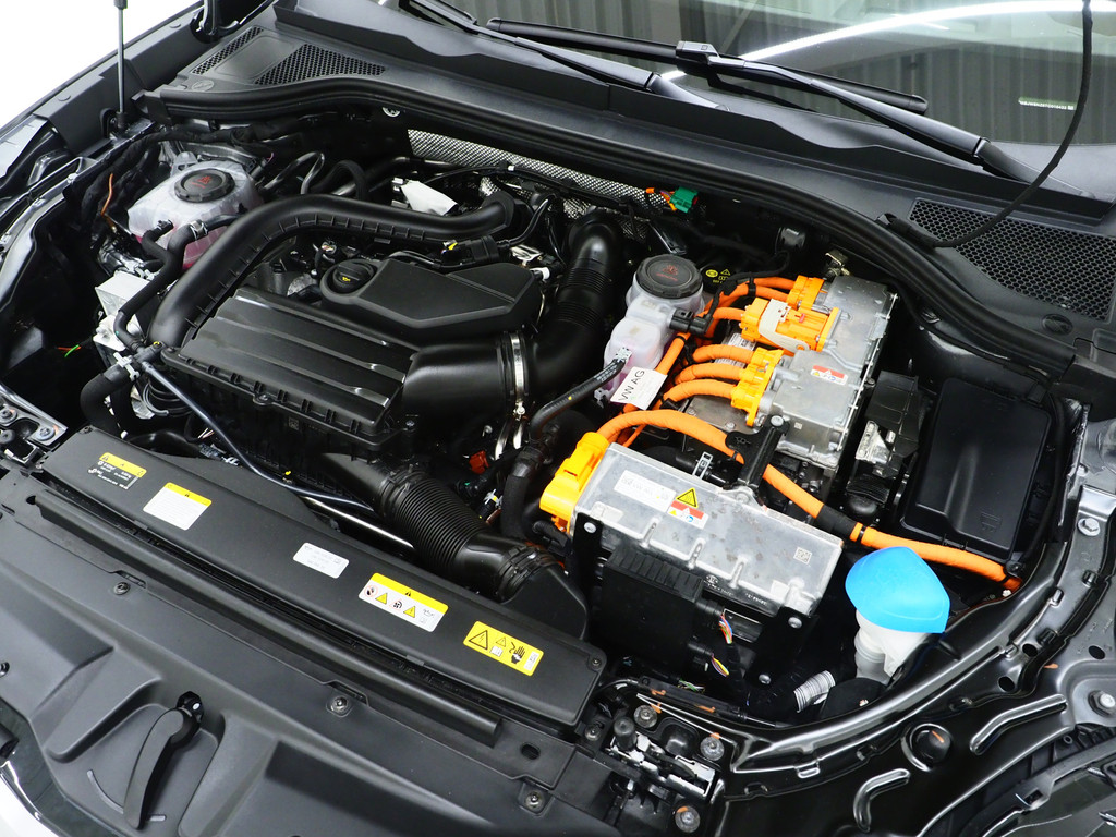 Škoda Superb Combi 1.5 TSI PHEV Laurin & Klement 6