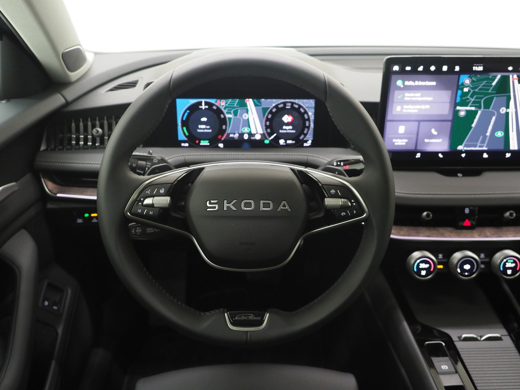 Škoda Superb Combi 1.5 TSI PHEV Laurin & Klement 92