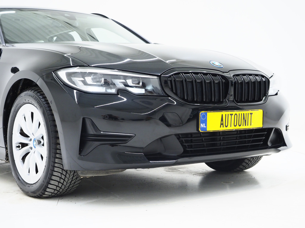 BMW 3 Serie Touring 320e Shadow Line 11