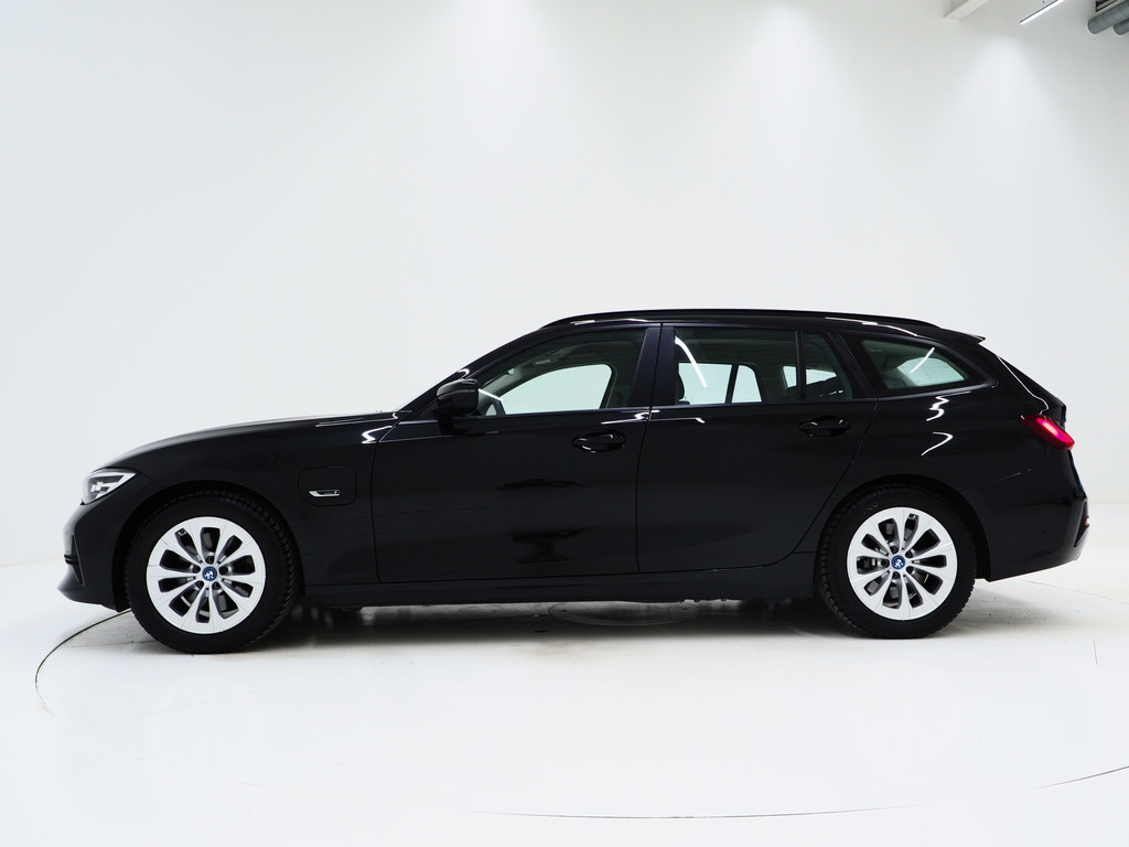 BMW 3 Serie Touring 320e Shadow Line 38