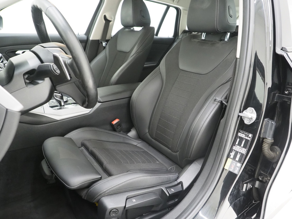 BMW 3 Serie Touring 320e Shadow Line 40