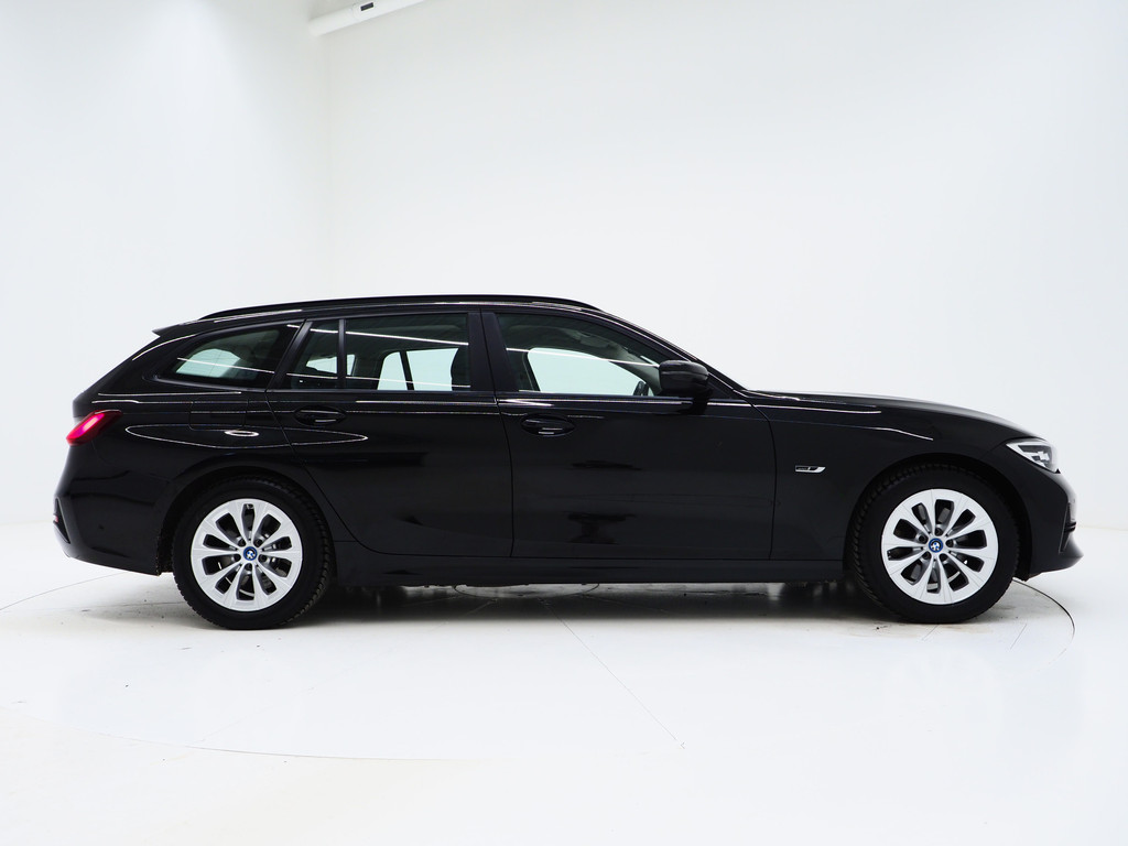 BMW 3 Serie Touring 320e Shadow Line 46