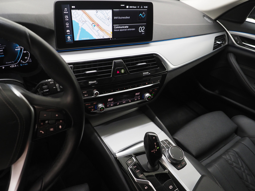 BMW 5 Serie Touring 530e 35