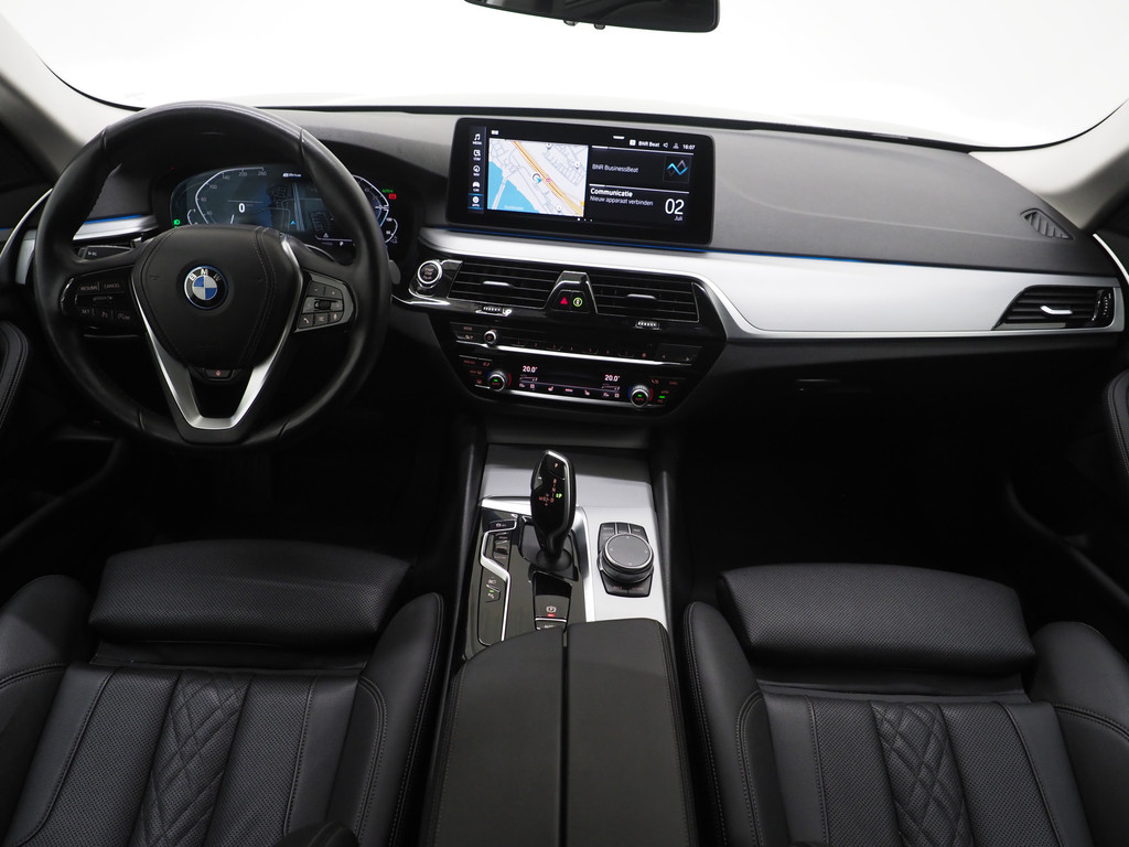 BMW 5 Serie Touring 530e 4