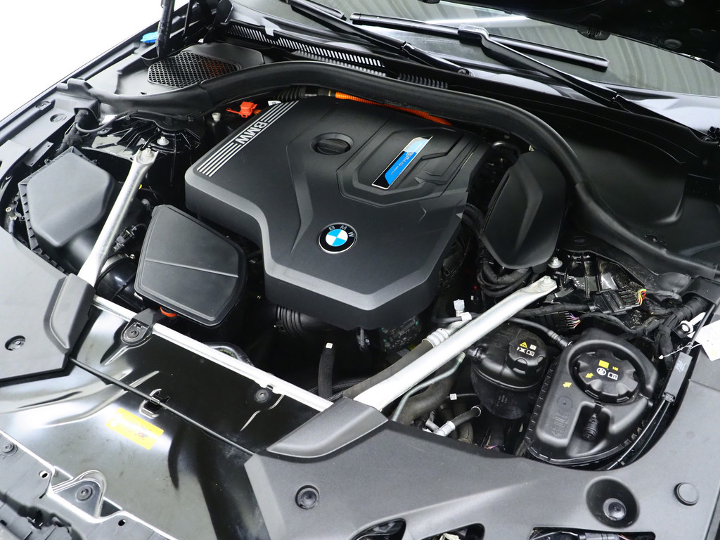 BMW 5 Serie Touring 530e 6