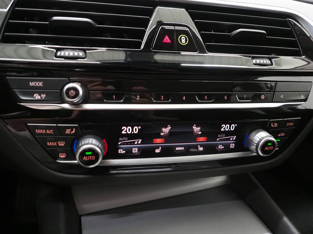 BMW 5 Serie Touring 530e 76