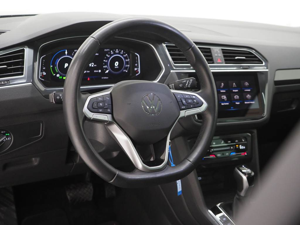 Volkswagen Tiguan 1.4 TSI eHybrid Elegance 16